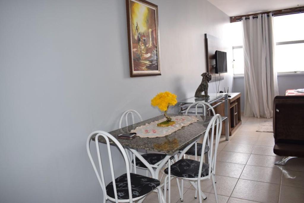 Confortável Apartamento *